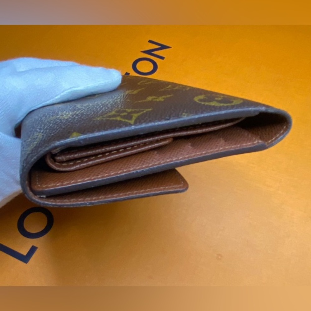 LOUIS VUITTON ❤️❤️ PORTE TRESOR INTERNATIONAL TRIFOLD MONOGRAM LONG WALLET - Picture 9 of 15